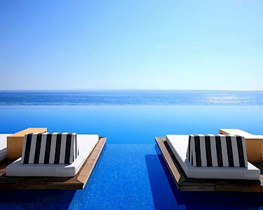 Cavo Olympo Luxury Hotel & Spa infinity pool