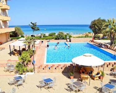 Eloro Hotel Sicilië zwembad