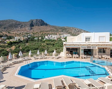 Appartementen Lofos Corfu zwembad