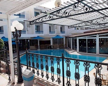 Nereus Hotel Cyprus zwembad