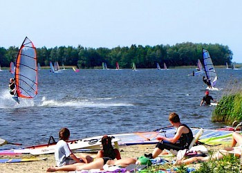 Droompark Zuiderzee windsurfen