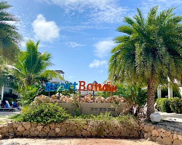 Resort Bonaire letters