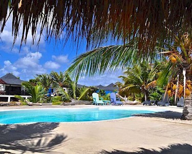 Ocean Breeze Bonaire zwembad