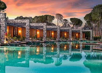 Kaya Palazzo Belek Luxury Lagoon Suites avond
