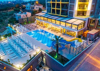 Campus Hill Hotel Turkije zwembad