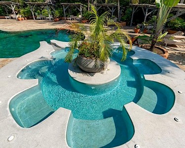 Chale Island Resort uniek zwembad