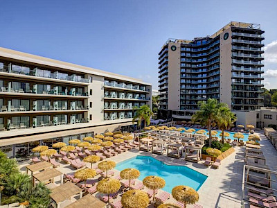 Aubamar Palma Resort Mallorca complex met zwembad